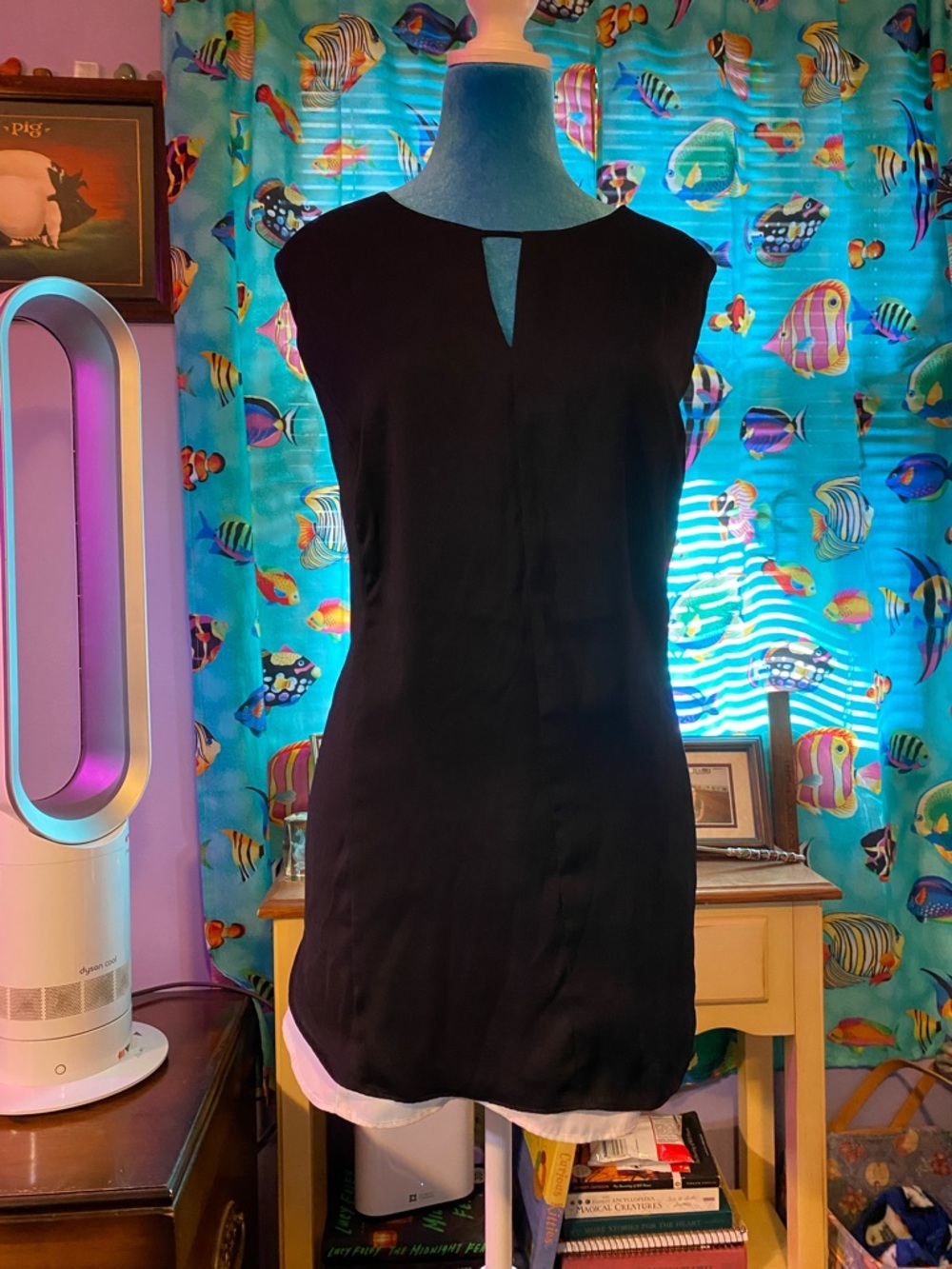 Black Sleeveless Tunic with Notch Neckline